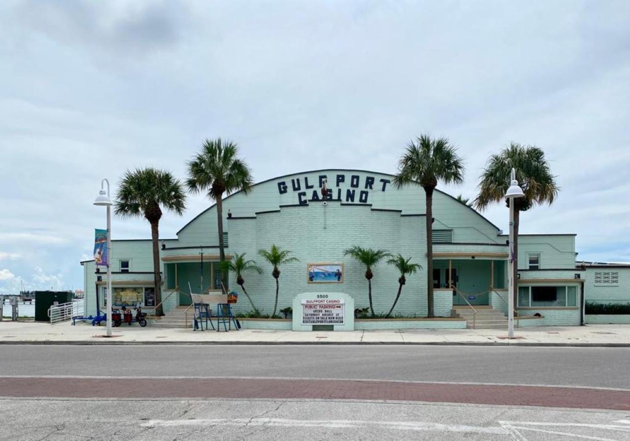 Lovely Vacation Home 1 Block From Beach & Downtown Gulfport Sint-Petersburg Buitenkant foto