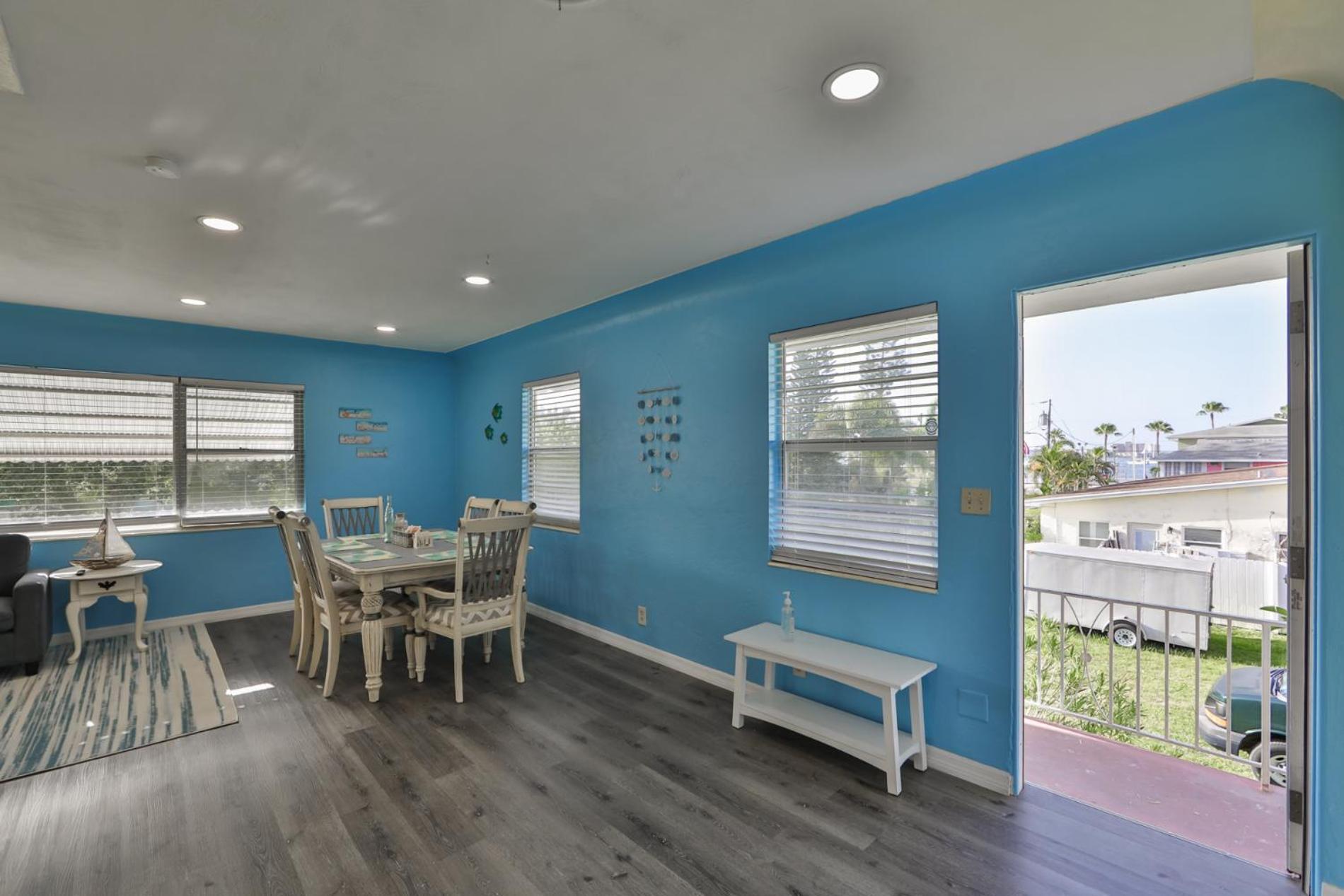 Lovely Vacation Home 1 Block From Beach & Downtown Gulfport Sint-Petersburg Buitenkant foto