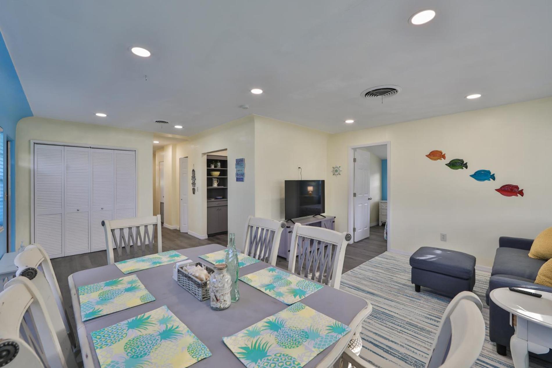 Lovely Vacation Home 1 Block From Beach & Downtown Gulfport Sint-Petersburg Buitenkant foto