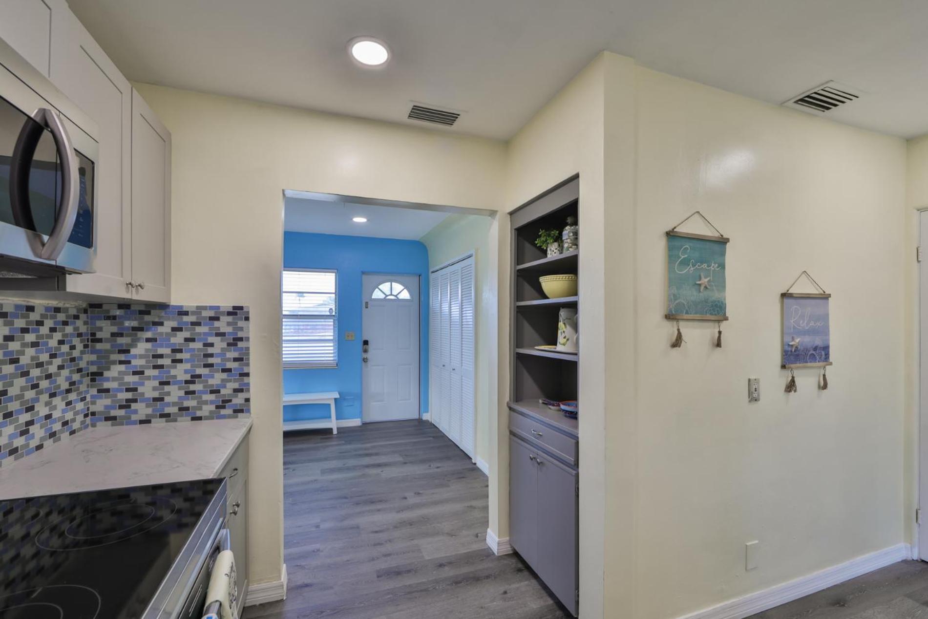 Lovely Vacation Home 1 Block From Beach & Downtown Gulfport Sint-Petersburg Buitenkant foto